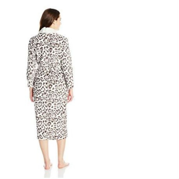 Dearfoam Women's Patterned Robe with Sherpa Collar - Picture 2 of 2
